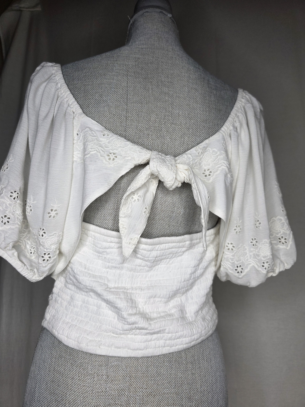 Idyllwind White Eyelet Lace Peasant Top SZ Medium - Picture 3 of 7